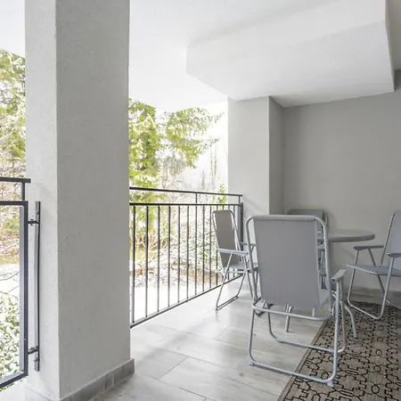 Karkonosky - Zacisze Azalia 公寓 *